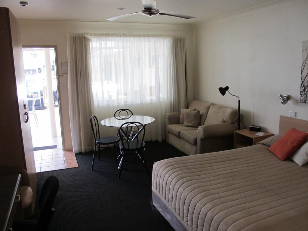 Aston Hill Motor Lodge Port Macquarie Exterior photo