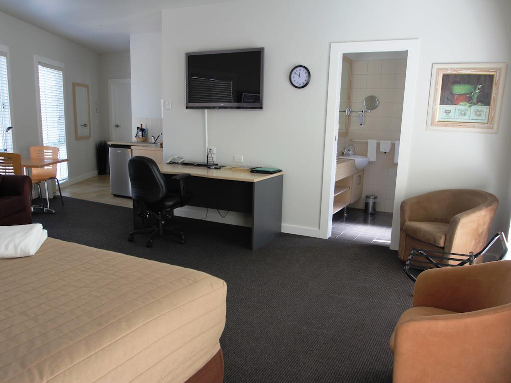 Aston Hill Motor Lodge Port Macquarie Exterior photo